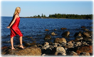 Bondage photo pic picture Ariel Anderssen barefoot, handcuffs, satin, silk, leg irons, chains, metal bondage, outdoor